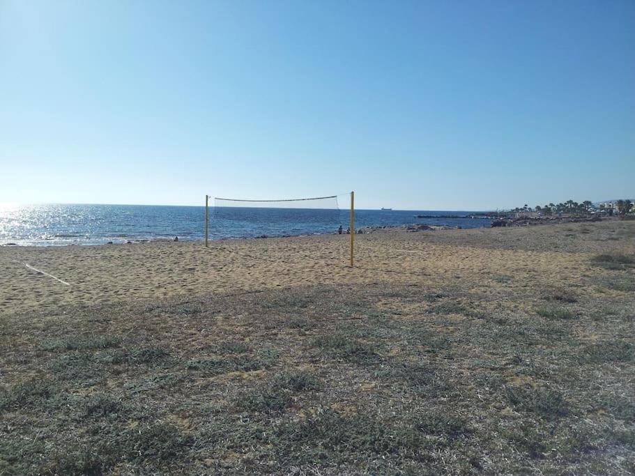A Stone'S Throw From Everything Paphos Extérieur photo